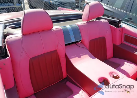 1968 Cadillac Deville z USA, uszkodzony, nr VIN 000000000F8156270